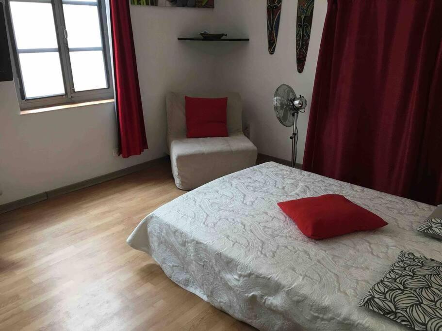 Jolie Studio Dans Le Centre Historique De Narbonne Διαμέρισμα Εξωτερικό φωτογραφία